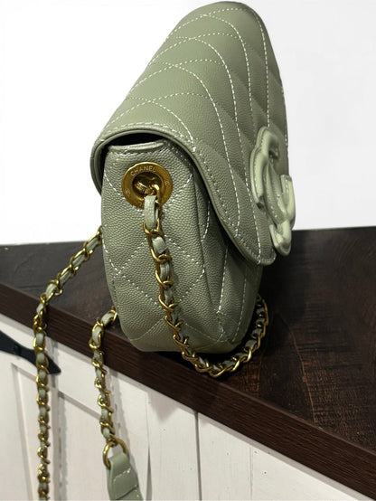 VIP/GWP Seafoam Quilted Messenger Bag