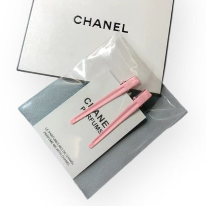 VIP/GWP 2Pc CC Logo Long Rectangle Hair Clips