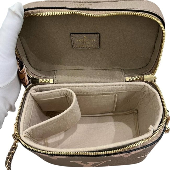 VIP/GWP Beige Vanity Case with Box