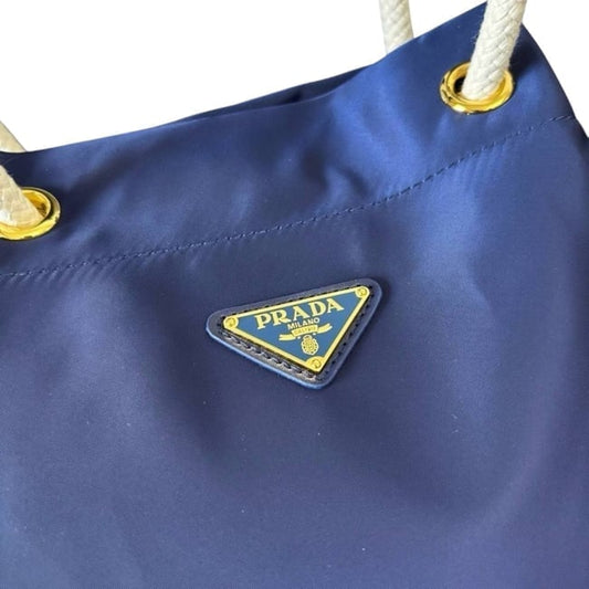 VIP/GWP Blue Bucket Bag with Gift Bag