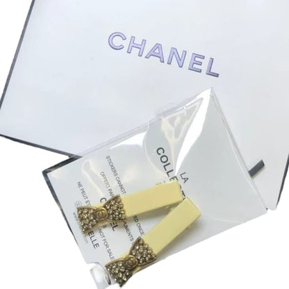 VIP/GWP Cream 2Pc Rhinestone CC Hair Bow Clips with Gift Bag