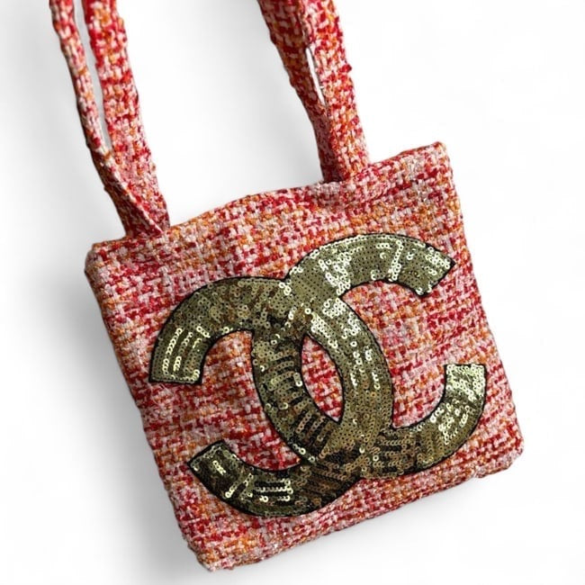 VIP/GWP Red Shimmer Tote Bag
