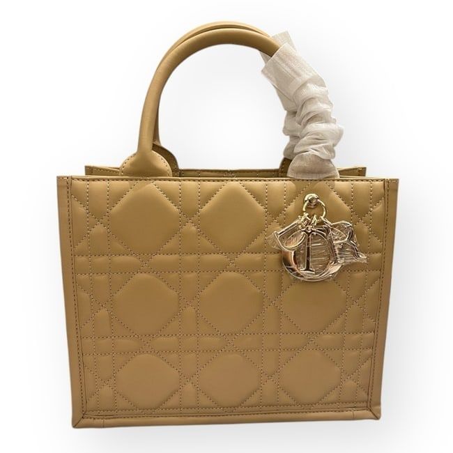 VIP/GWP Camel Tan Cannage Lady Bag with Box