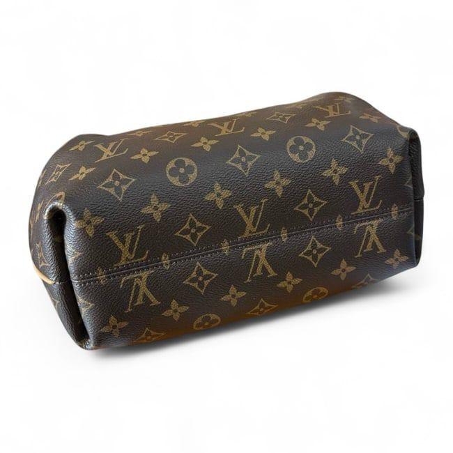 LOT 372 image 5