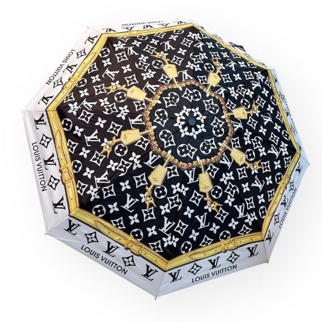 LOT 805 - image 1