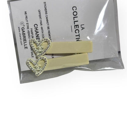 VIP/GWP 2Pc Rhinestone Heart Hair Clips