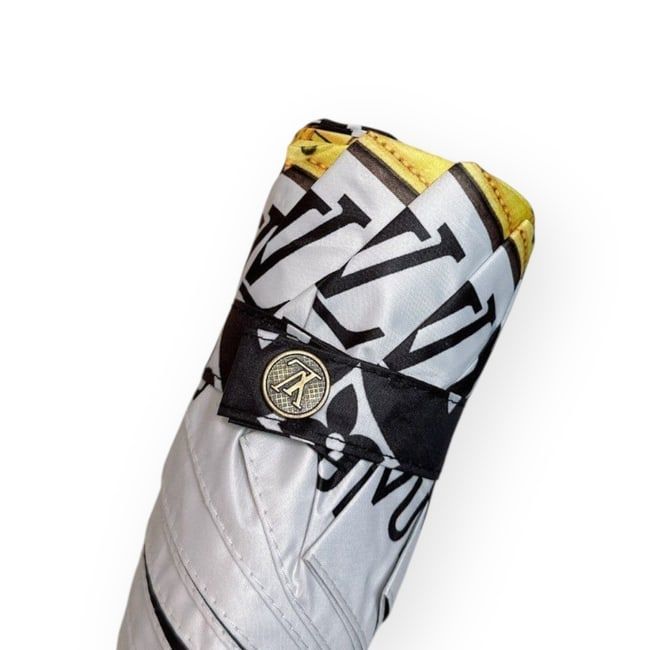 LOT 805 - image 6