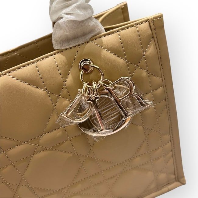 VIP/GWP Camel Tan Cannage Lady Bag with Box