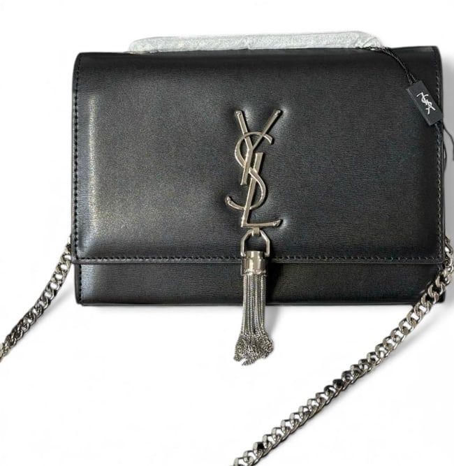 LOT 804 - image 3