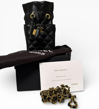 LOT 807 - image 2