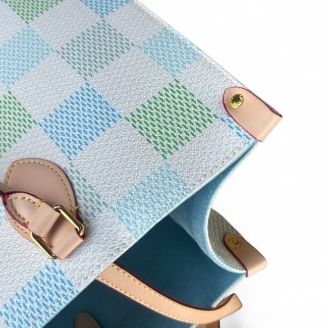 LOT 414 image 7