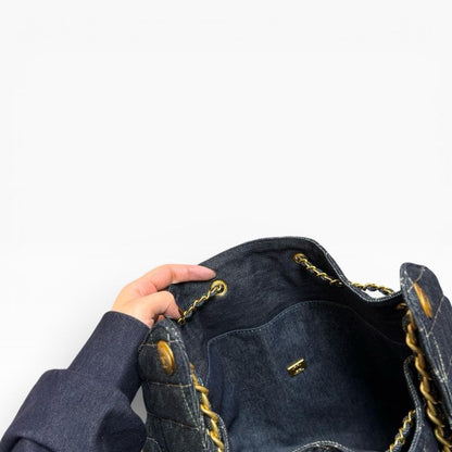 LOT 469 image 8