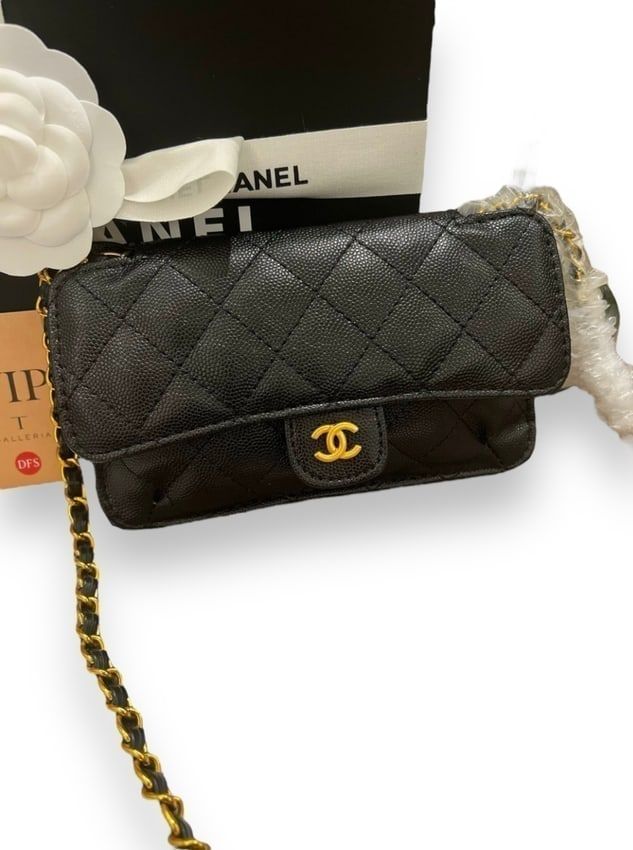 VIP/GWP Pink Chain Tote Bag